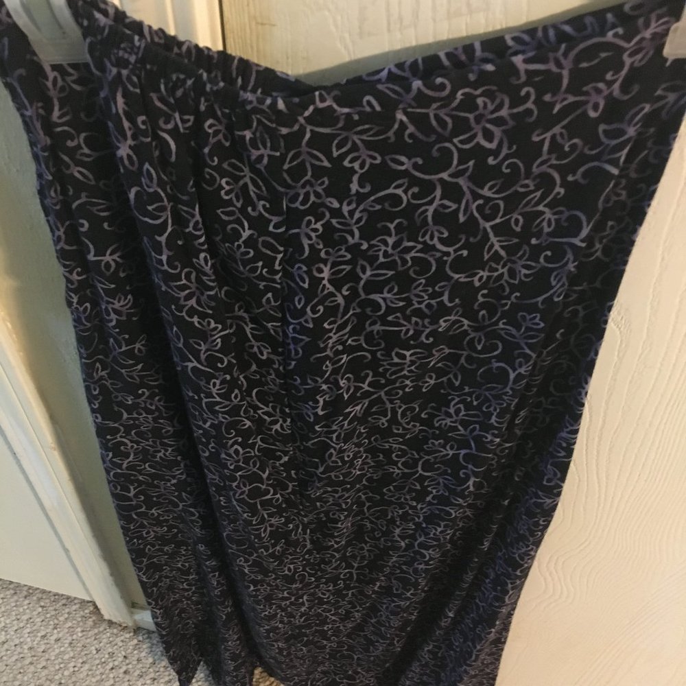 Another Spring/Summer skirt for your collection.